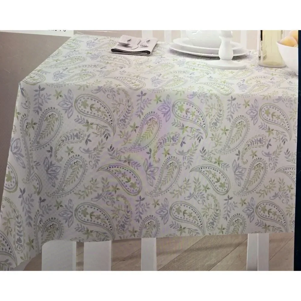 IZOD Bedford Paisley Tablecloth 60x102